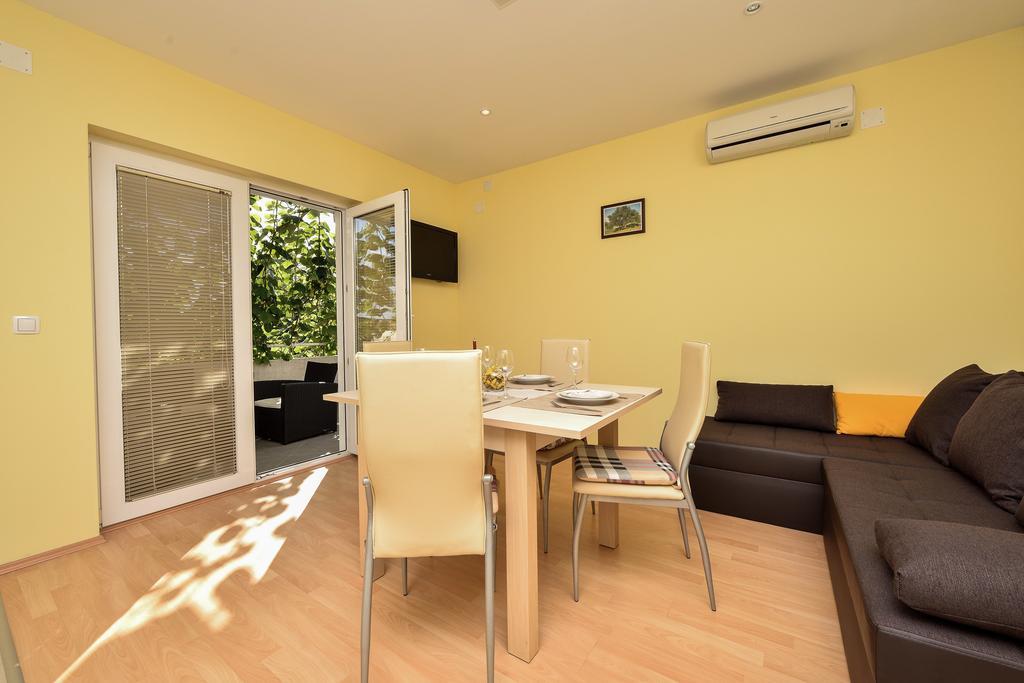 Apartments Mate Турань Экстерьер фото