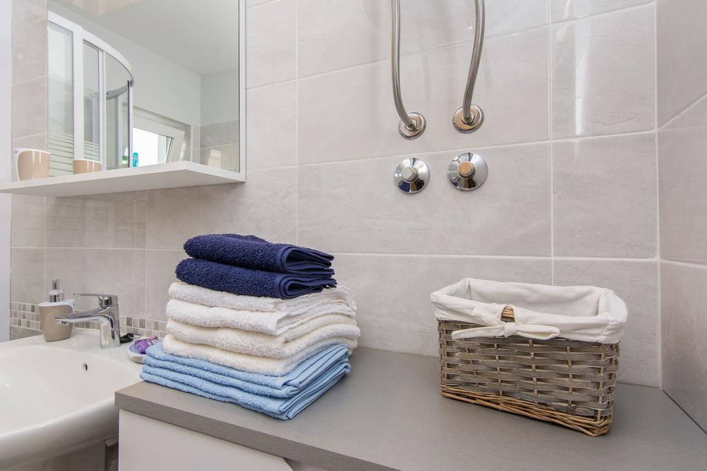Apartments Mate Турань Экстерьер фото
