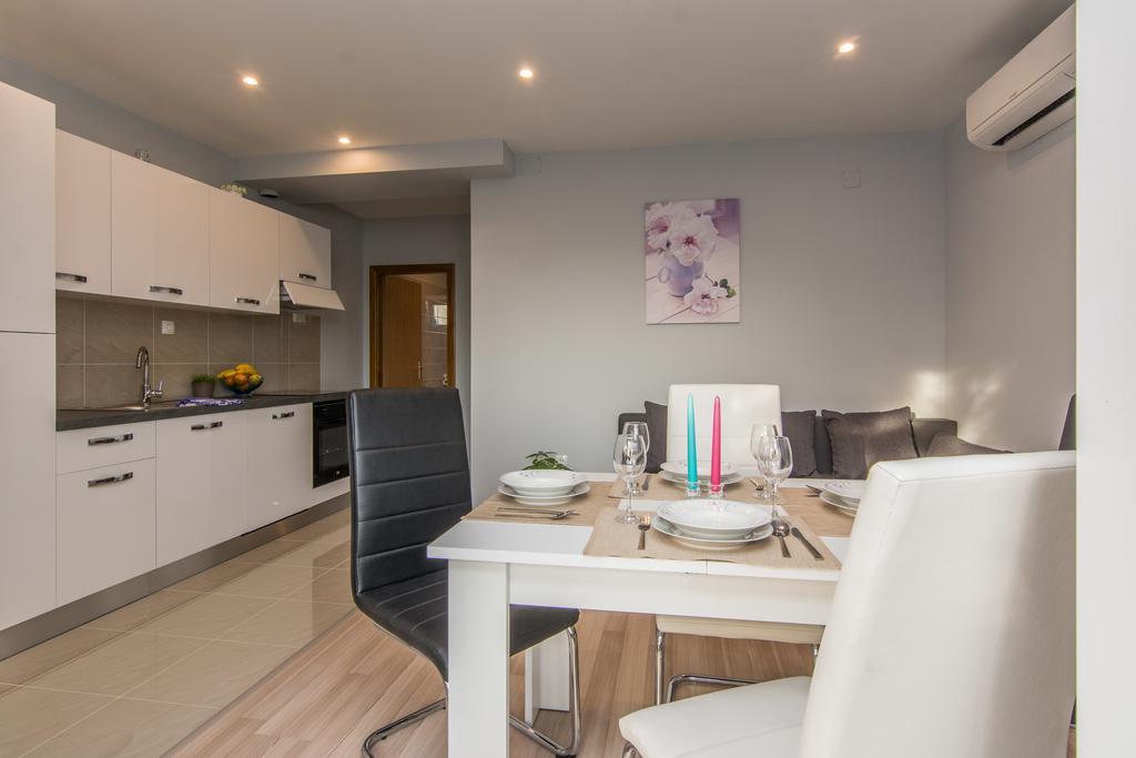 Apartments Mate Турань Экстерьер фото