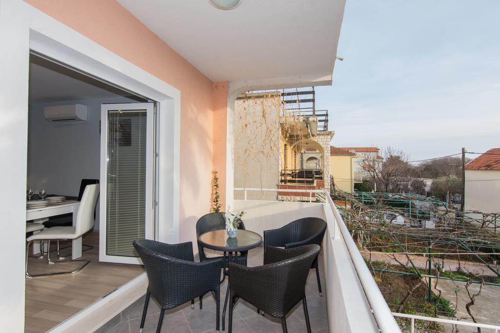 Apartments Mate Турань Экстерьер фото
