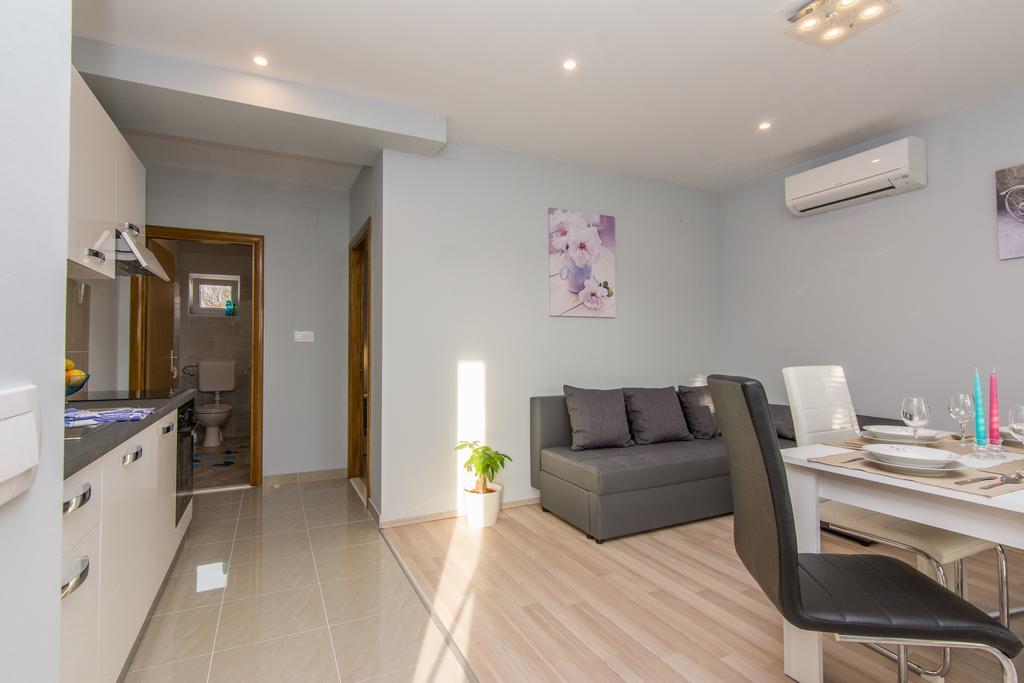 Apartments Mate Турань Экстерьер фото